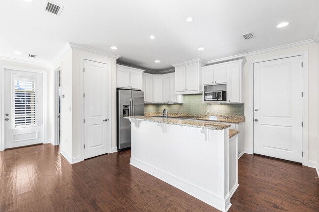 Building Photo - 143 Christian Dr