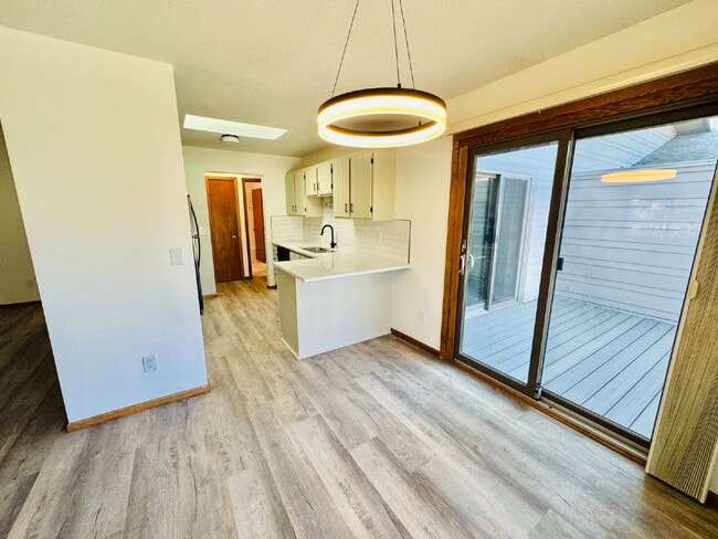 Building Photo - 14600 Hampshire Pl