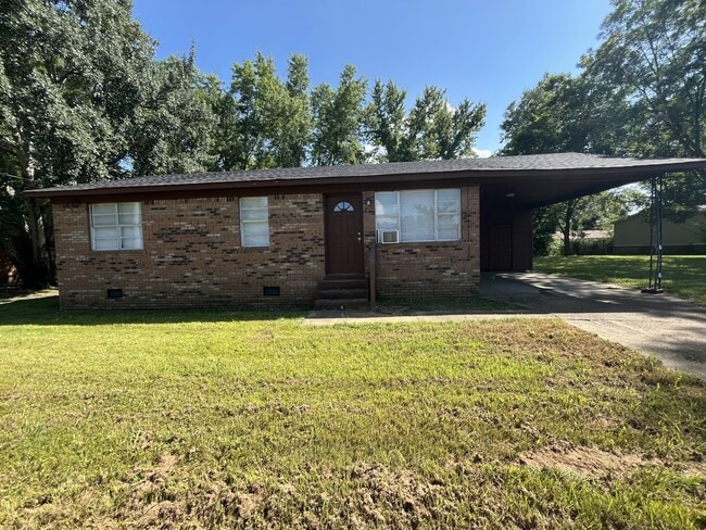 Primary Photo - 1217 Forrest Mann Cir