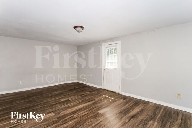 Building Photo - 5183 Warfield Dr