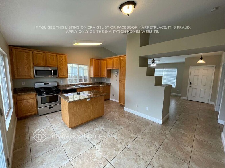 Building Photo - 8567 New Mountain Way