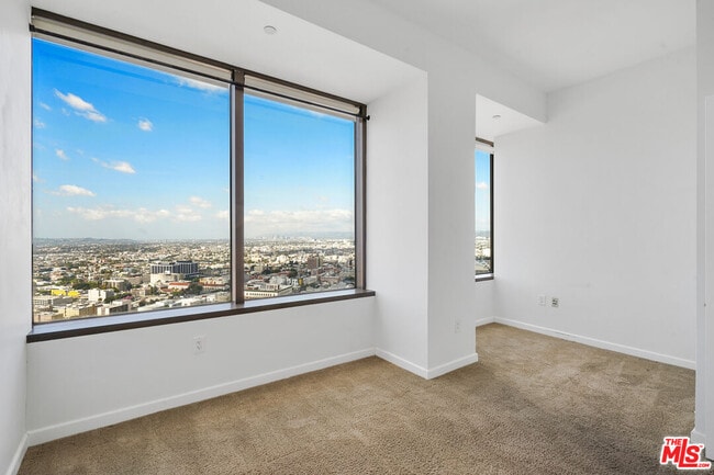 Building Photo - 1100 Wilshire Blvd