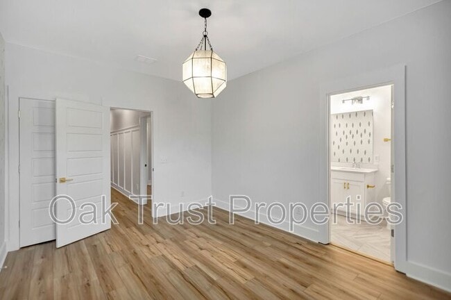 Building Photo - 3 Clearblue Lp