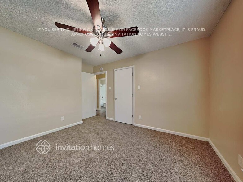 Building Photo - 509 Fox Dr