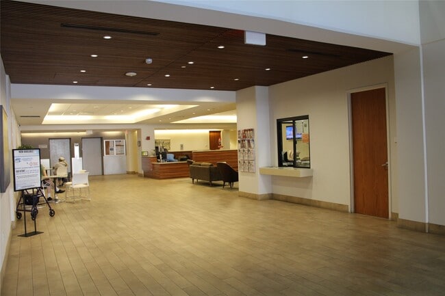 Building Photo - 255 S Hill St