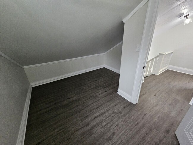 Building Photo - 9614 McCracken Rd