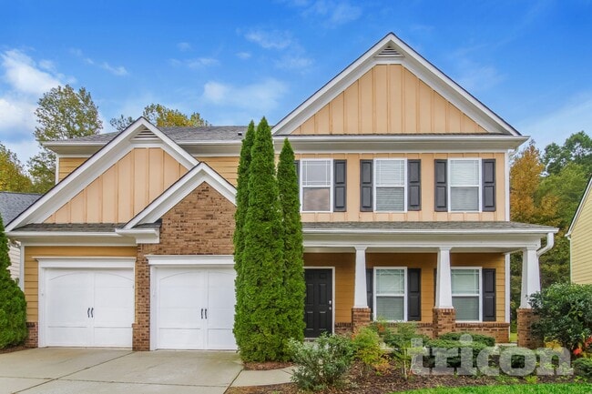 Building Photo - 2345 Village Green Dr