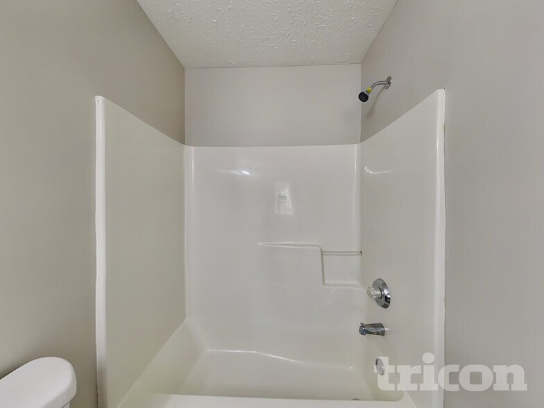 Building Photo - 4020 Waterfield Dr