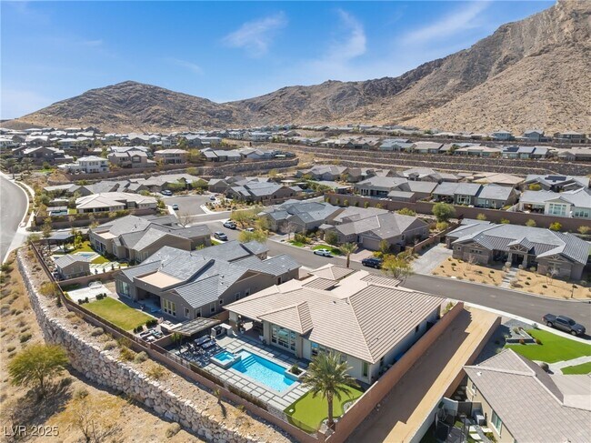 Building Photo - 3120 Greenscape Ln