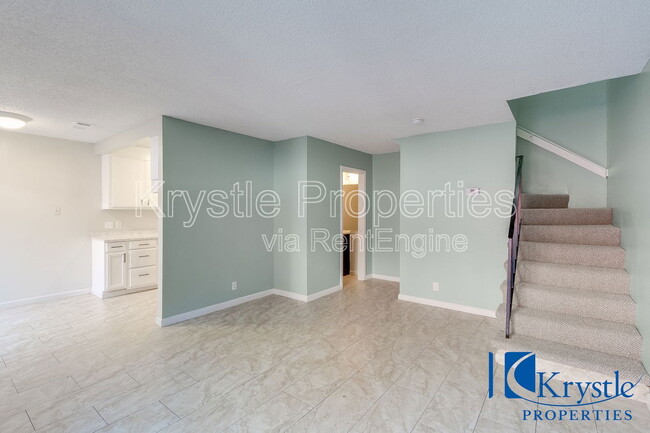 Building Photo - 424 Corcoran Ave
