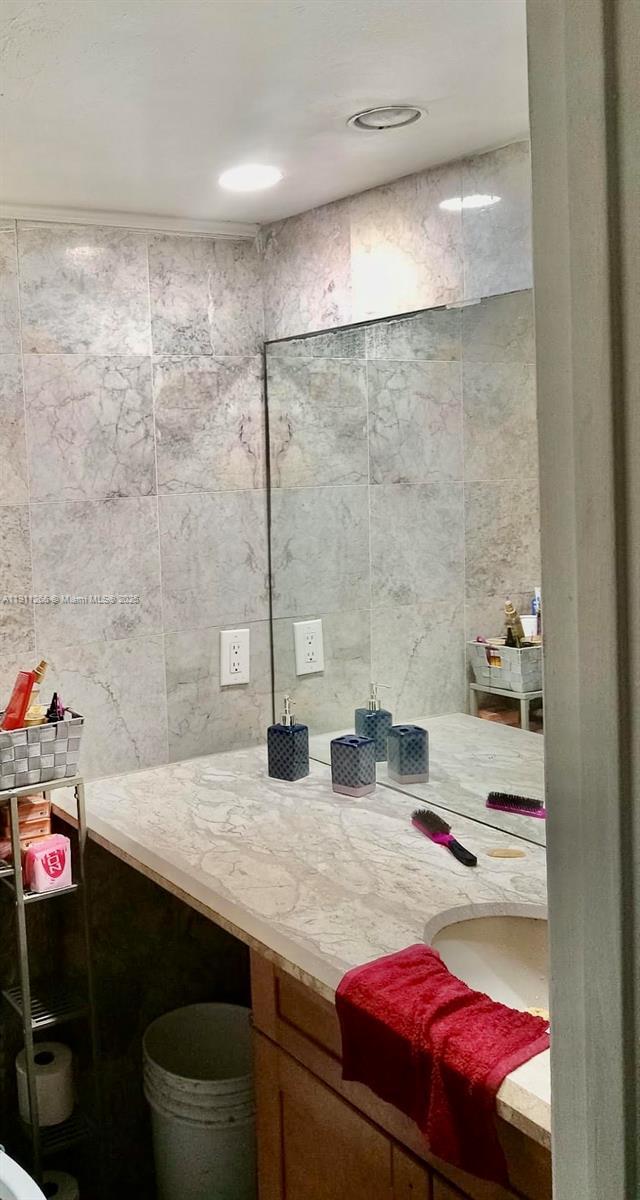 Building Photo - 4374 NW 9th Ave