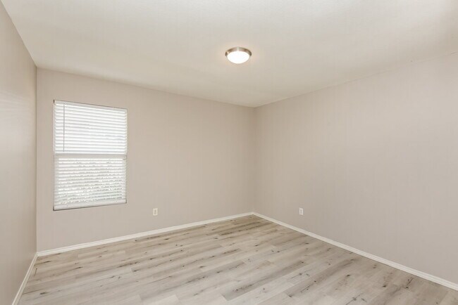 Building Photo - 9104 Old Clydesdale Dr