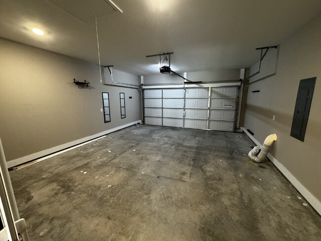 Building Photo - Home for Rent