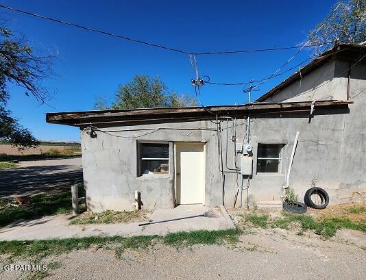 Building Photo - 6643 Westside Dr