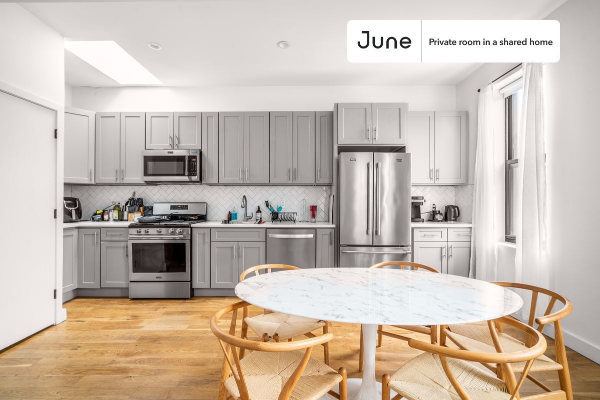 Building Photo - Room in Shared 5 bed/3 bath home