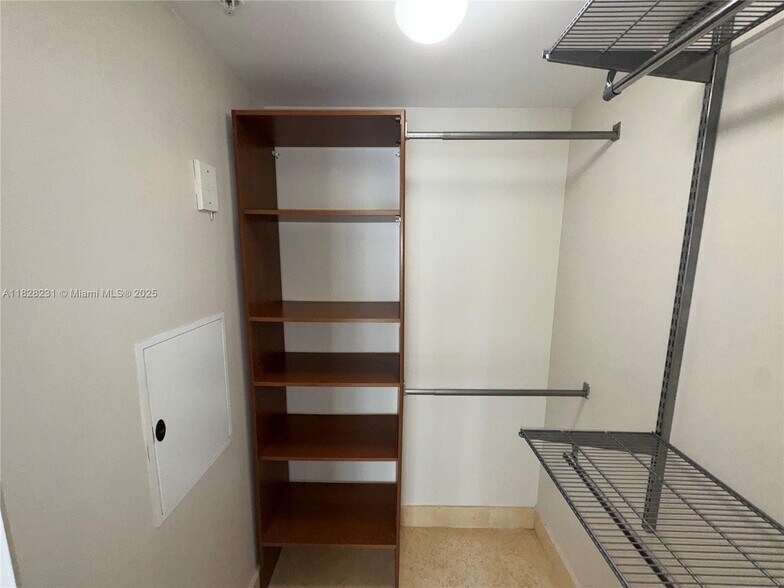 Building Photo - 7280 SW 89th St