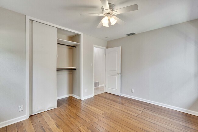 Building Photo - 7107 Cherry Meadow Dr