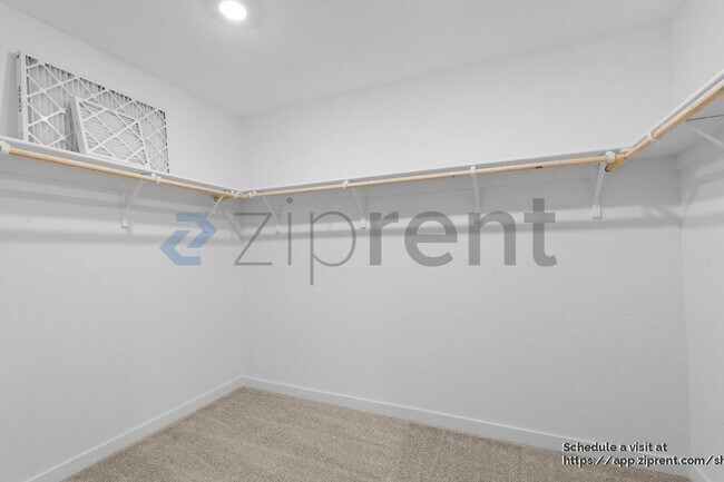 Building Photo - 8492 Anker Wy