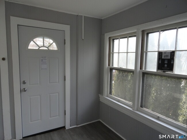 Building Photo - 177 E Pearl St