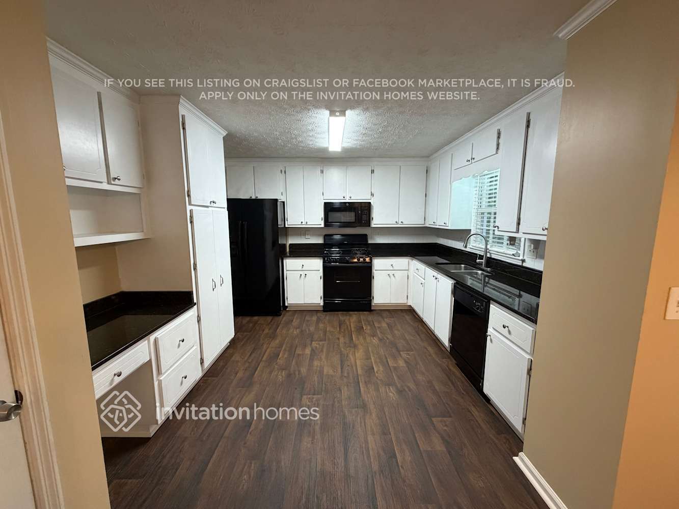 Building Photo - 4611 Pine Harbor Ct NE