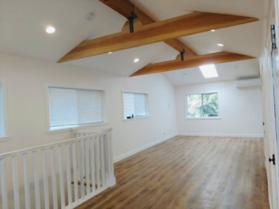 Building Photo - 932 Old Topanga Canyon Rd
