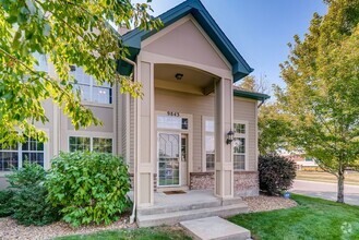 Building Photo - COMING IN MAY!!!   Huge 2BR, 2BTH Townhous...