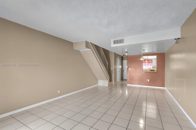 Building Photo - 1757 W 57th St