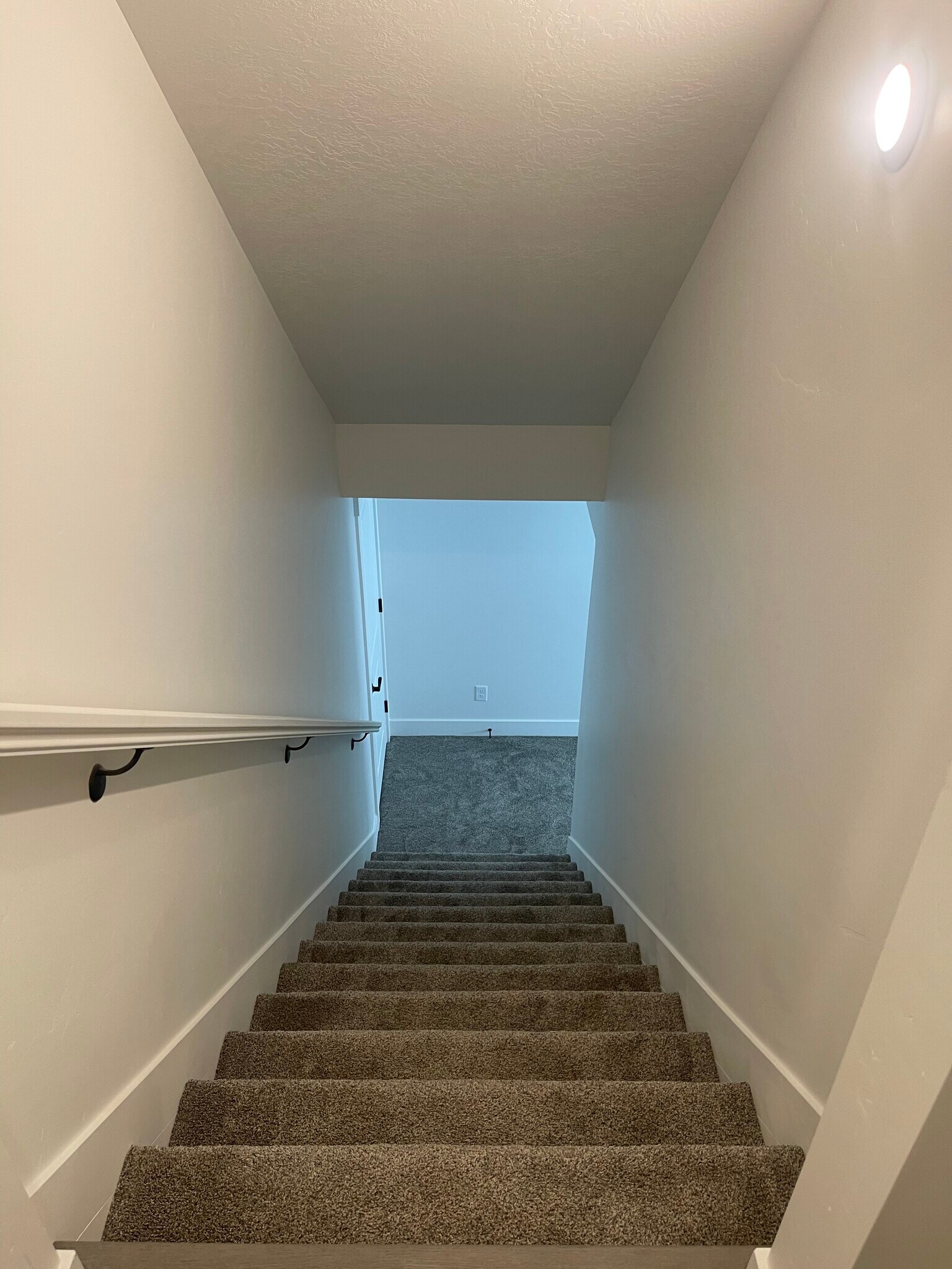 Building Photo - 731 N 160 E