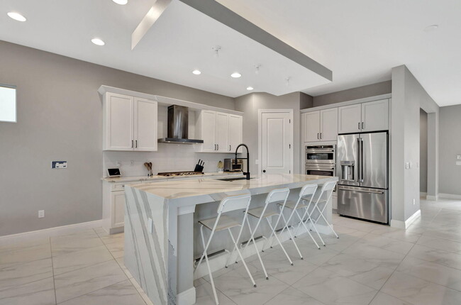 Building Photo - 13325 Machiavelli Way