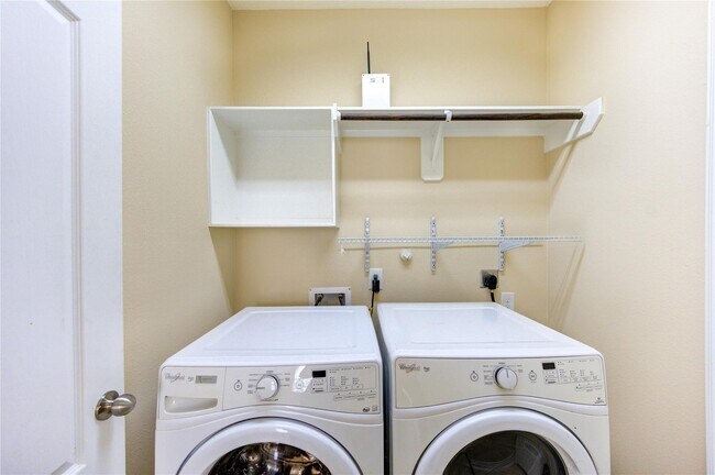 Building Photo - 15615 Lavender Bay Ln