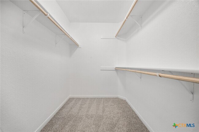 Building Photo - 1553 Justice Dr