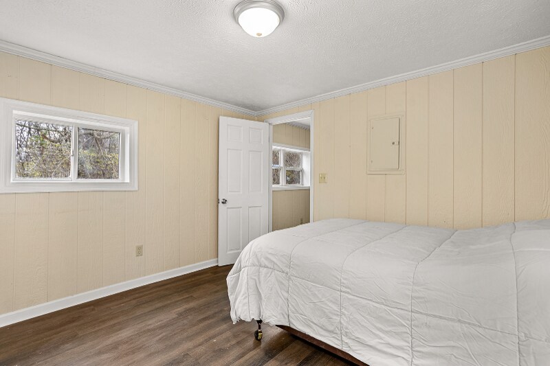 Building Photo - 2268 E Main St