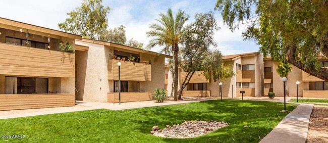 Building Photo - 6480 N 82nd St