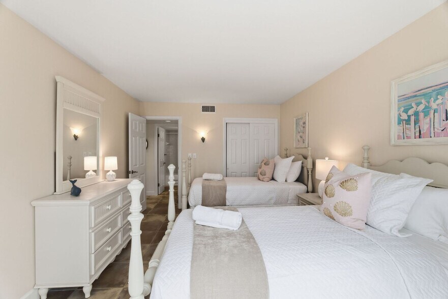 Building Photo - 665 Ponte Vedra Blvd