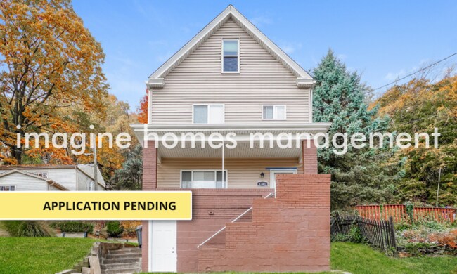 Primary Photo - Spacious 3 Bed 2 Bath in McKees Rocks