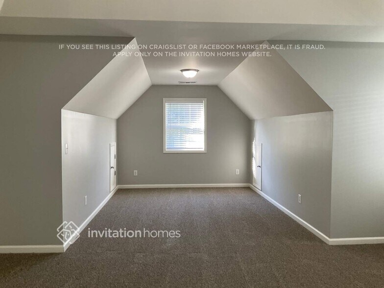 Building Photo - 1593 Broomfield Way