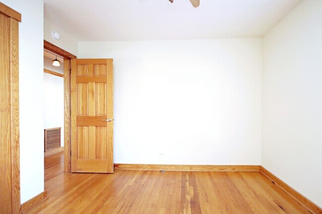 Building Photo - Updated Locust Grove Home