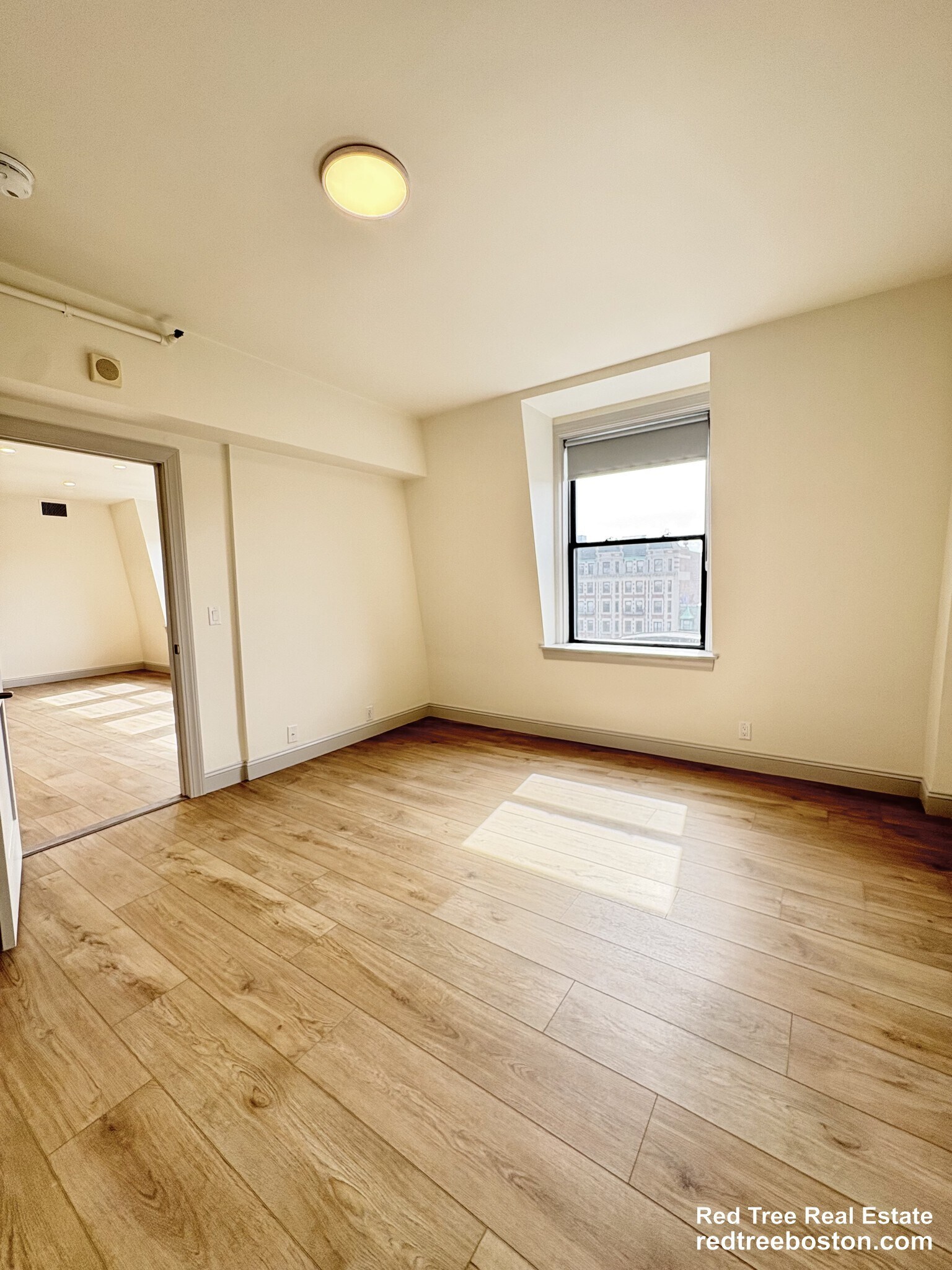 Building Photo - 475 Commonwealth Ave