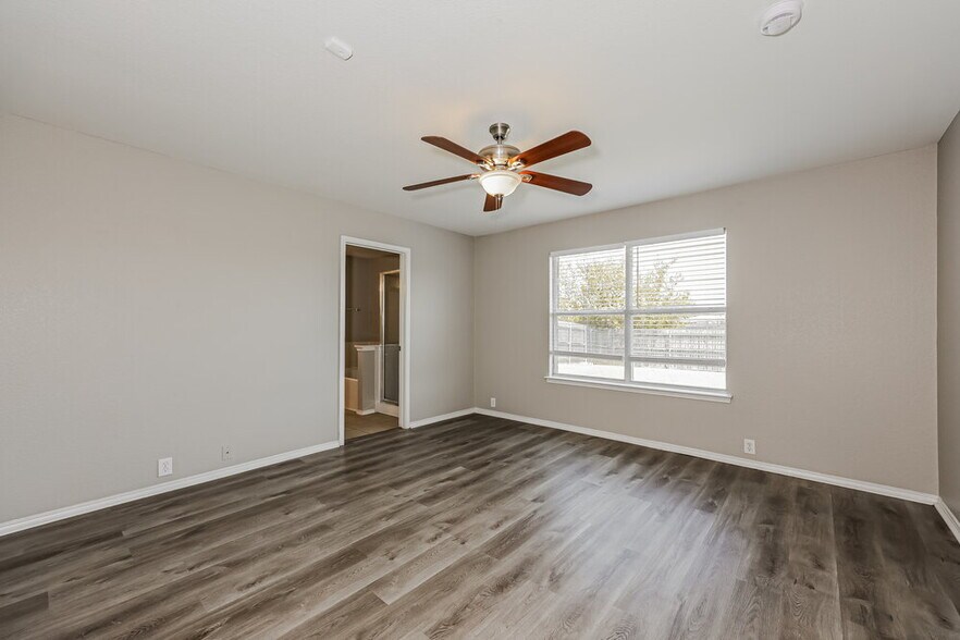 Building Photo - 8420 Ranch Hand Trail