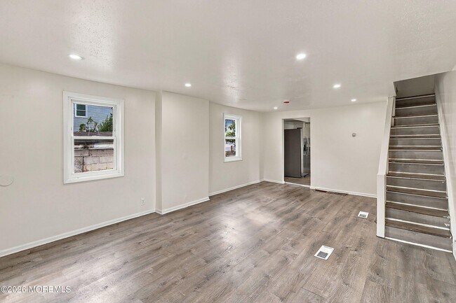 Building Photo - 1310 Summerfield Ave