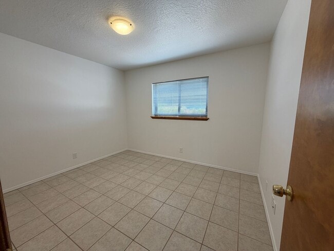 Building Photo - 1307 Rufina Ln