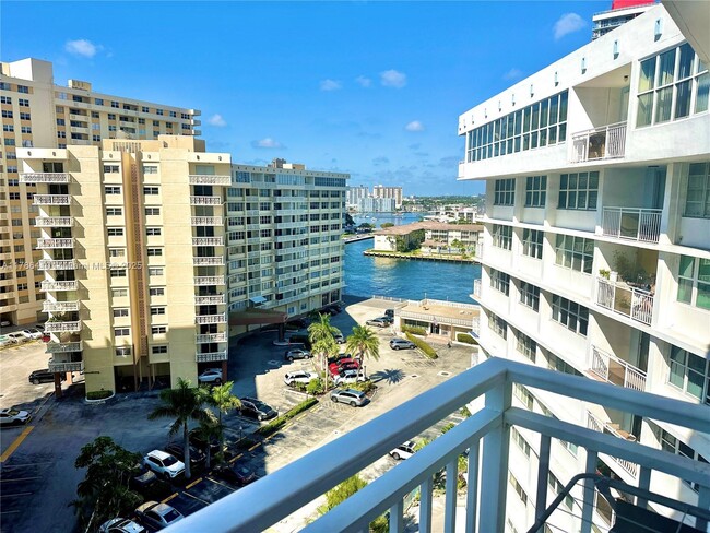 Primary Photo - 1801 S Ocean Dr