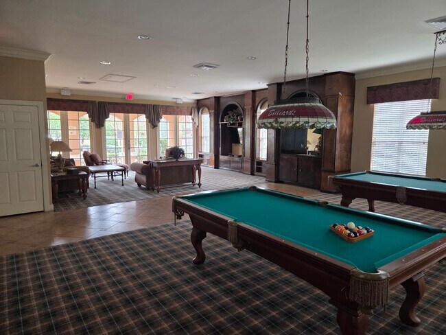 Building Photo - 520 Florida Club Blvd