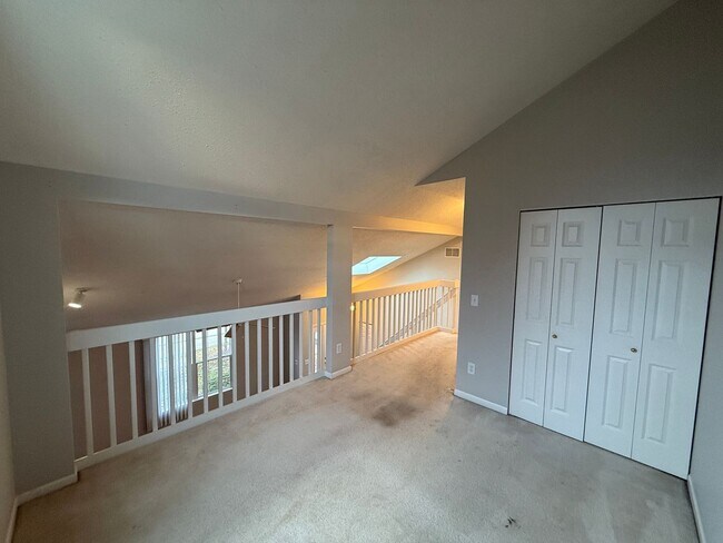 Building Photo - Condo for Rent by Capital Property Management