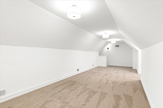 Building Photo - 7158 Sawgrass Dr