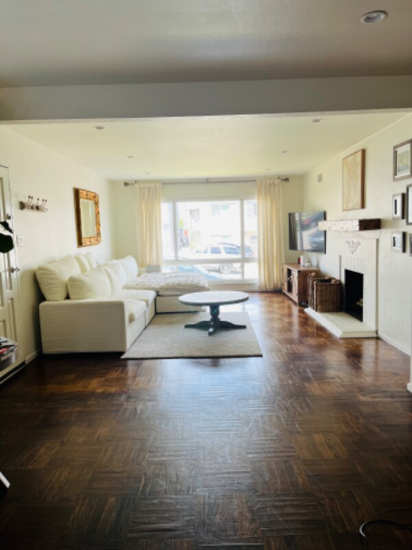 Building Photo - 39 Mayfield Ave