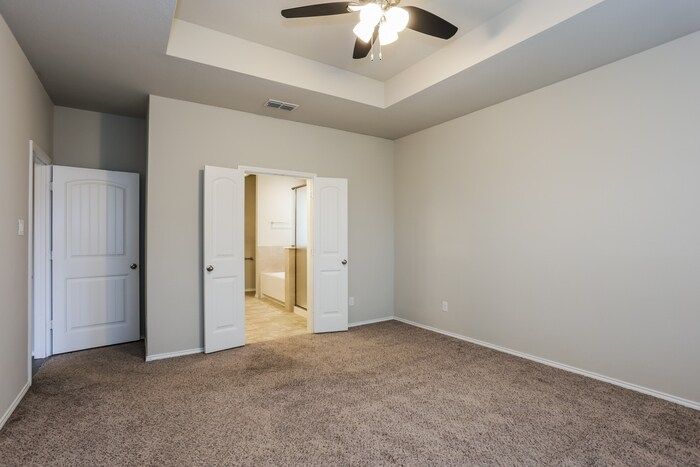 Building Photo - 202 Shetland Ct