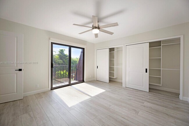 Building Photo - 1420 Ocean Way