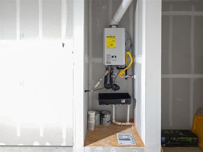 Building Photo - 410 Inks Ln