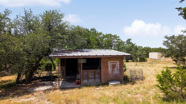 Building Photo - 2591 Spring Valley Dr